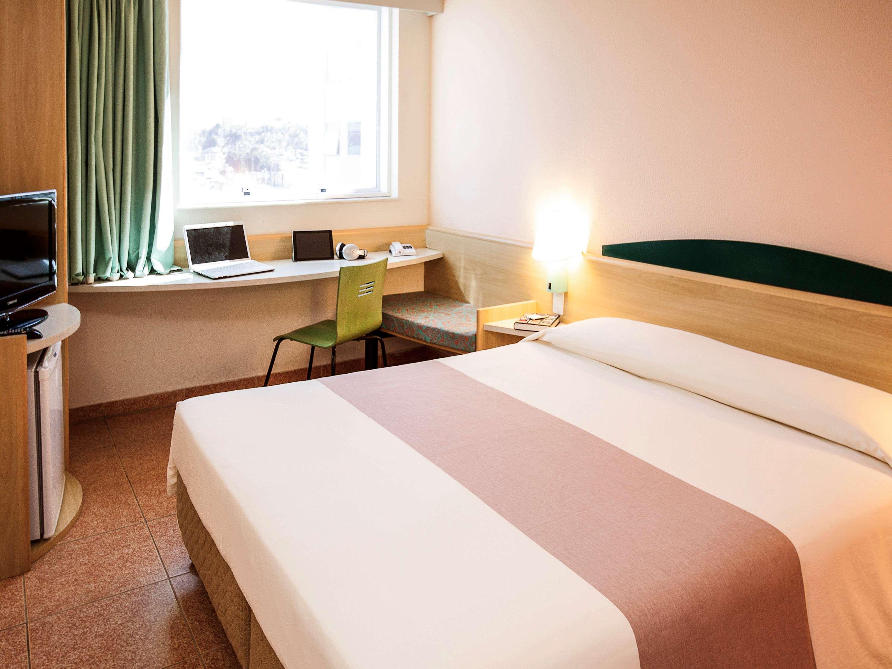Hotel Ibis Vitoria Aeroporto Carapina Exterior foto