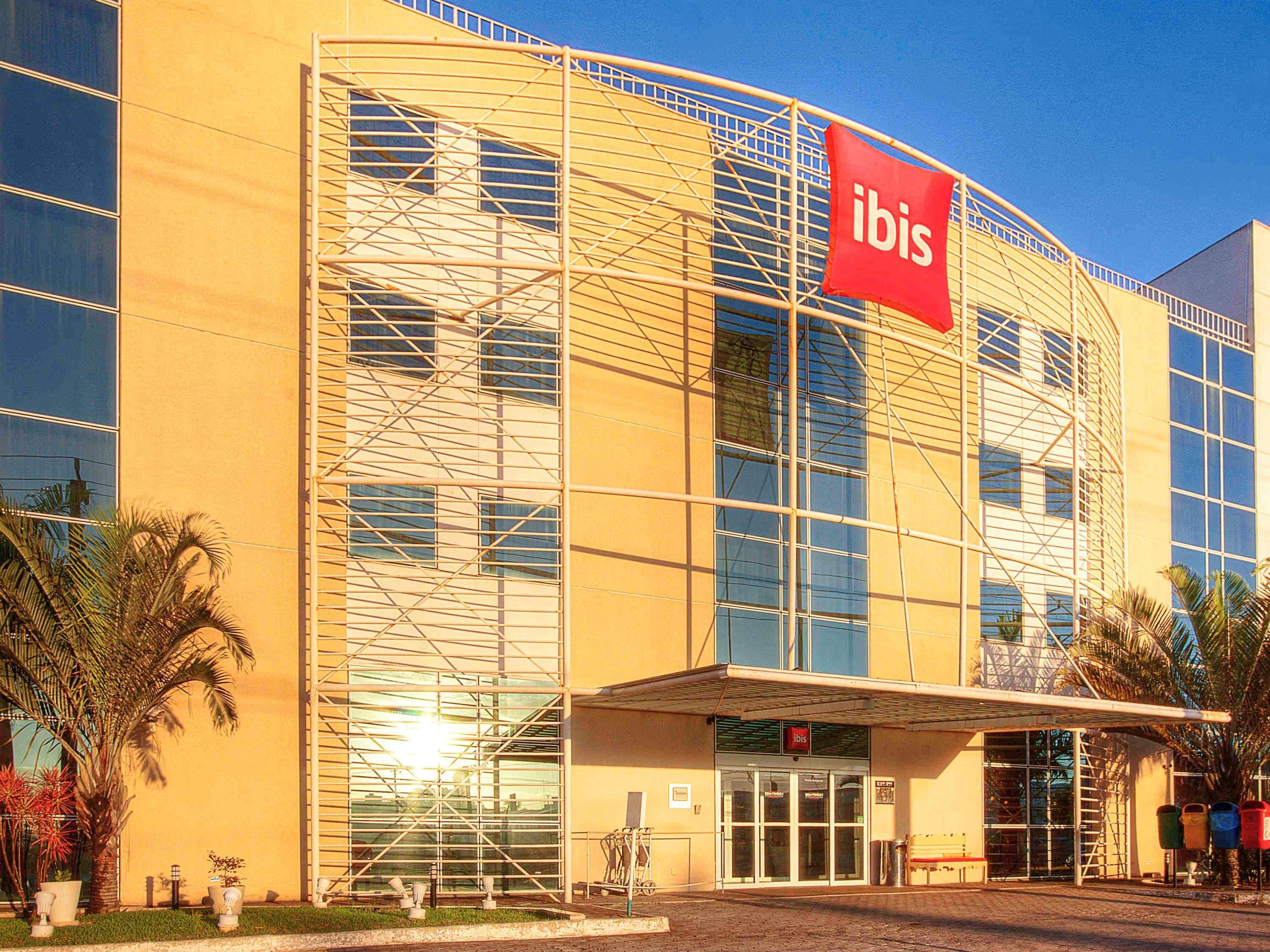 Hotel Ibis Vitoria Aeroporto Carapina Exterior foto